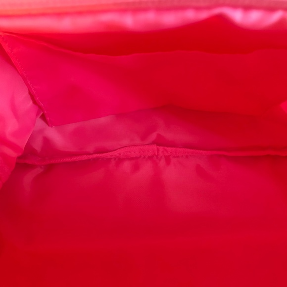 New Michael Kors Shell Pink & White Crossbody Bag w/ Gift - Picture 13 of 13